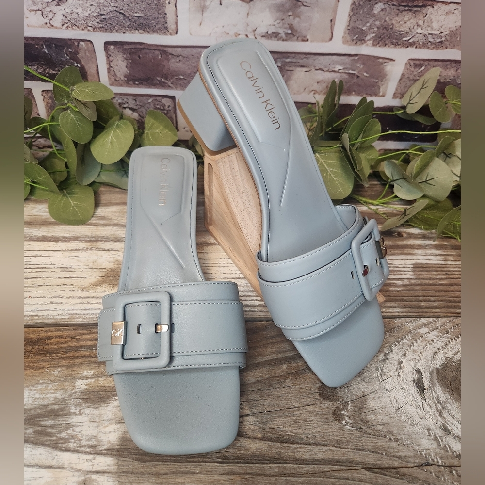 CK Ariella Smoke Blue Block Heel Buckle Slide Sandals NWOT Size 7M - Picture 2 of 10